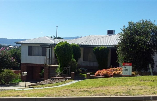 54 Howick Street, Tumut NSW 2720