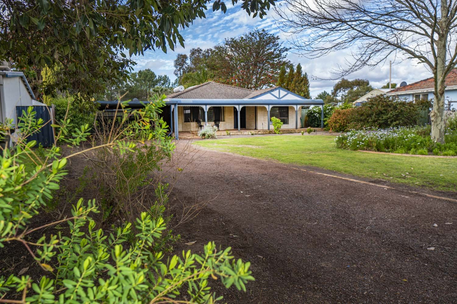 72 Queens Road, South Guildford WA 6055, Image 0