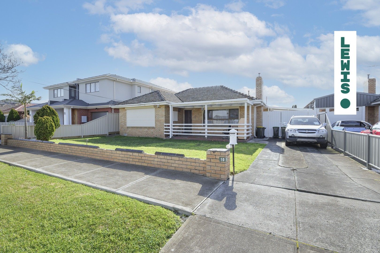 3 bedrooms House in 10 Marjory Street FAWKNER VIC, 3060