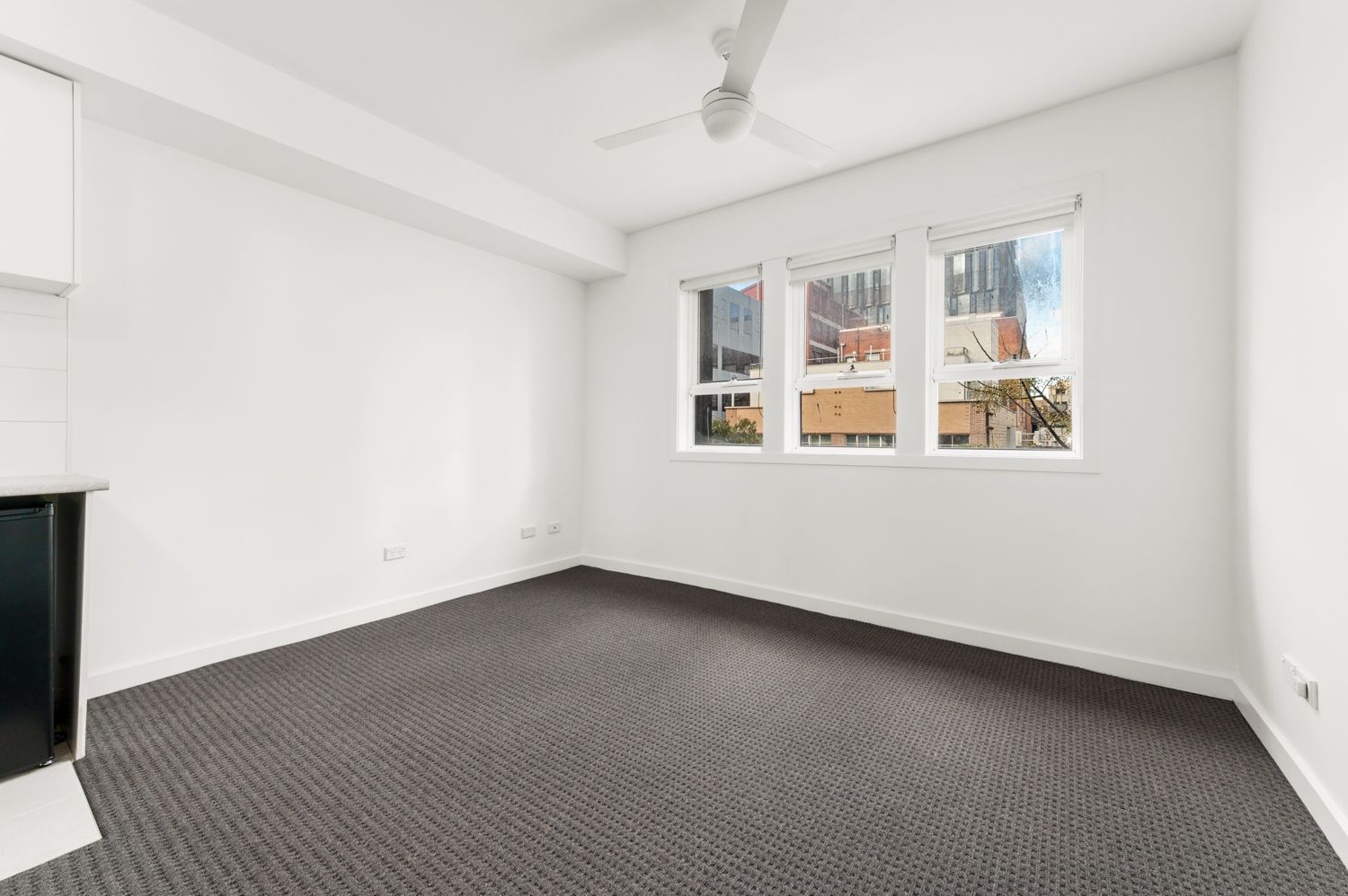 14/117-121 Bouverie Street, Carlton VIC 3053, Image 2