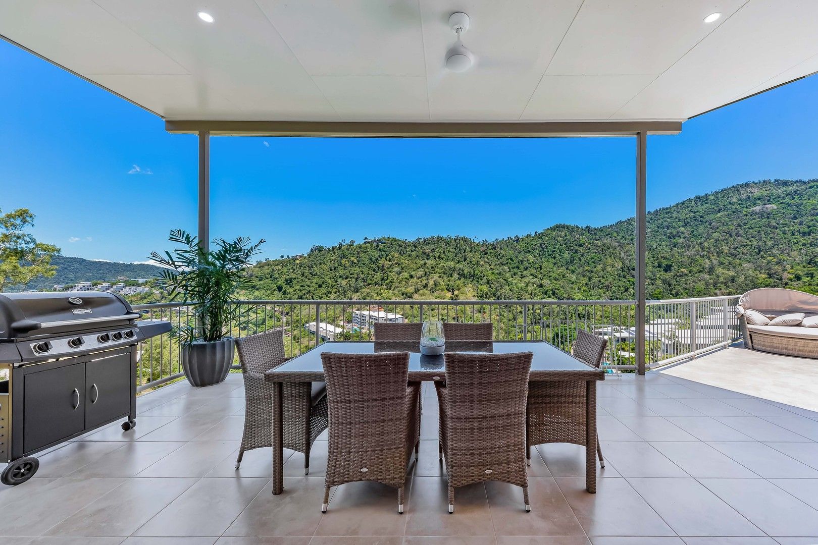 34 Seaview Drive, Airlie Beach QLD 4802, Image 0