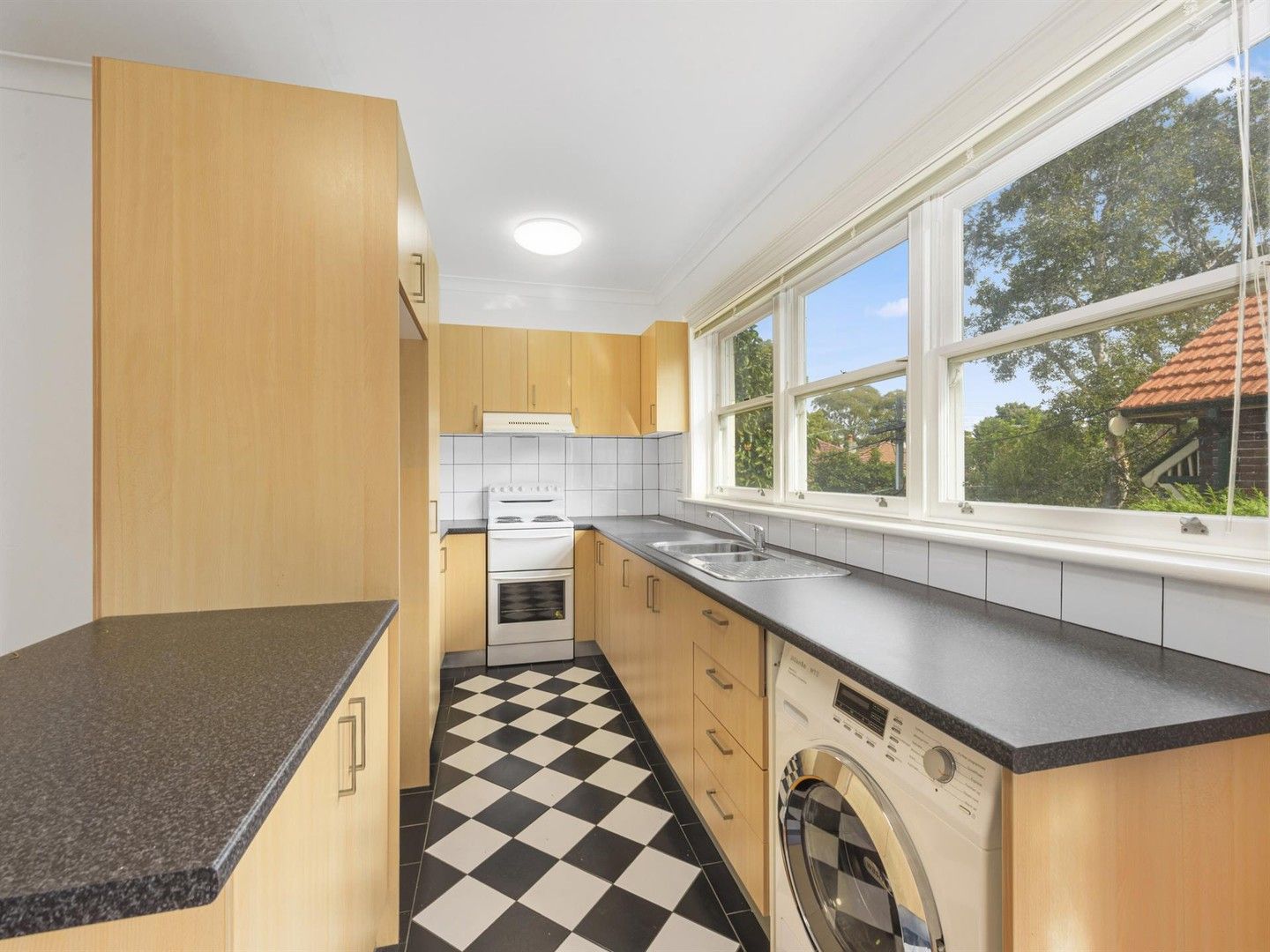 1 bedrooms Apartment / Unit / Flat in 4/32-34 Albert Street PETERSHAM NSW, 2049