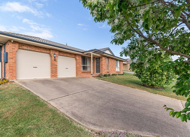 4 Cianfrano Place, Orange NSW 2800