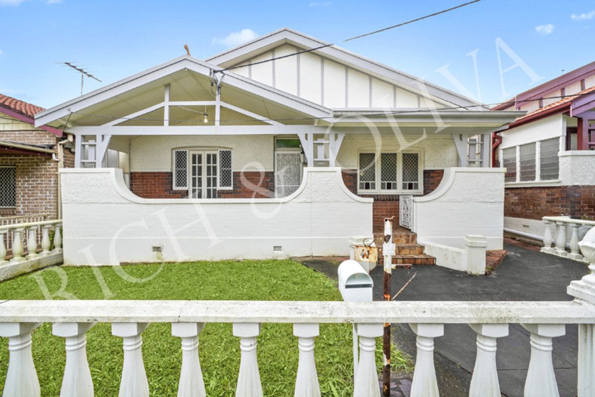 4 bedrooms House in 41 Second Street ASHBURY NSW, 2193