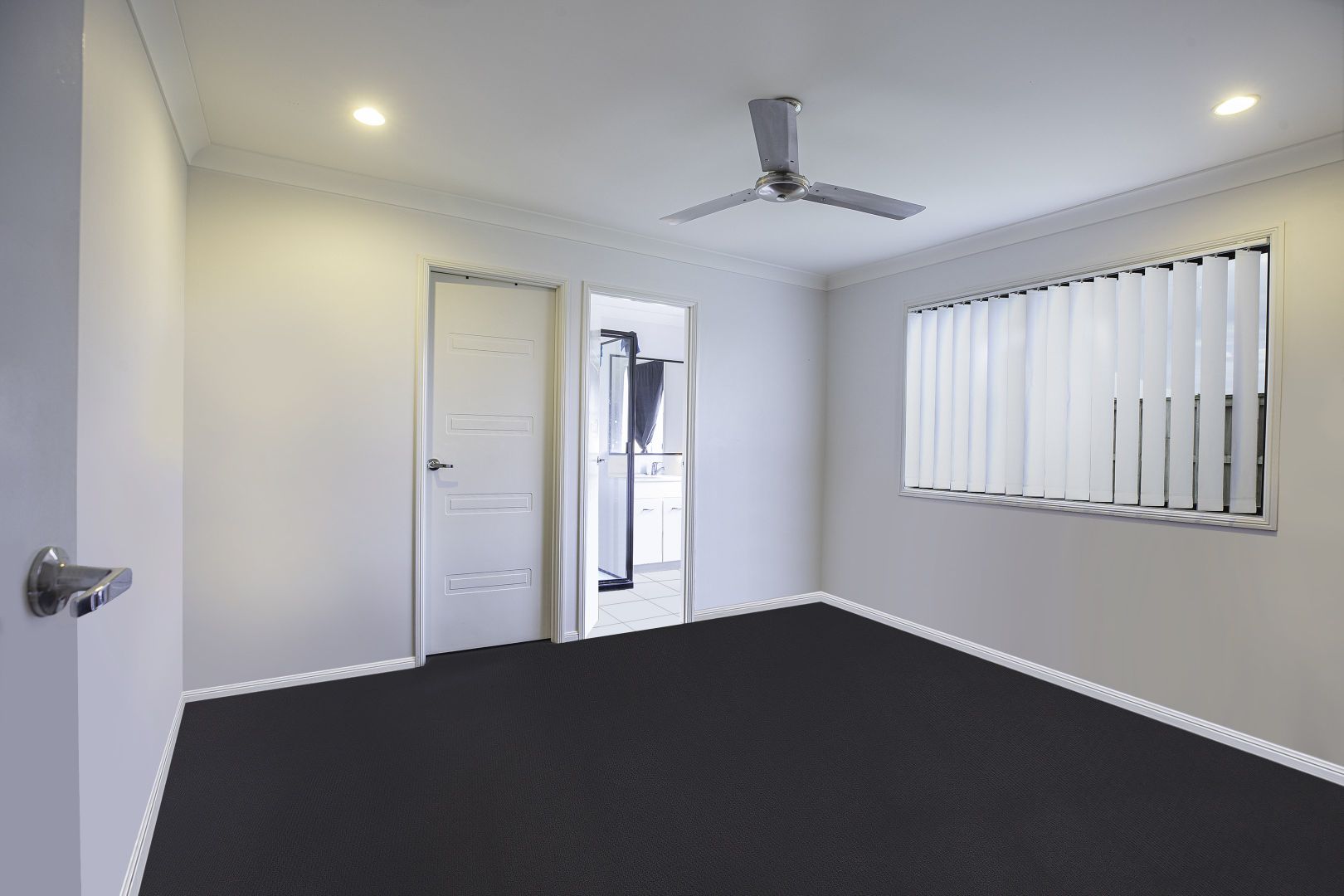 28 Miami Terrace, Blacks Beach QLD 4740, Image 2