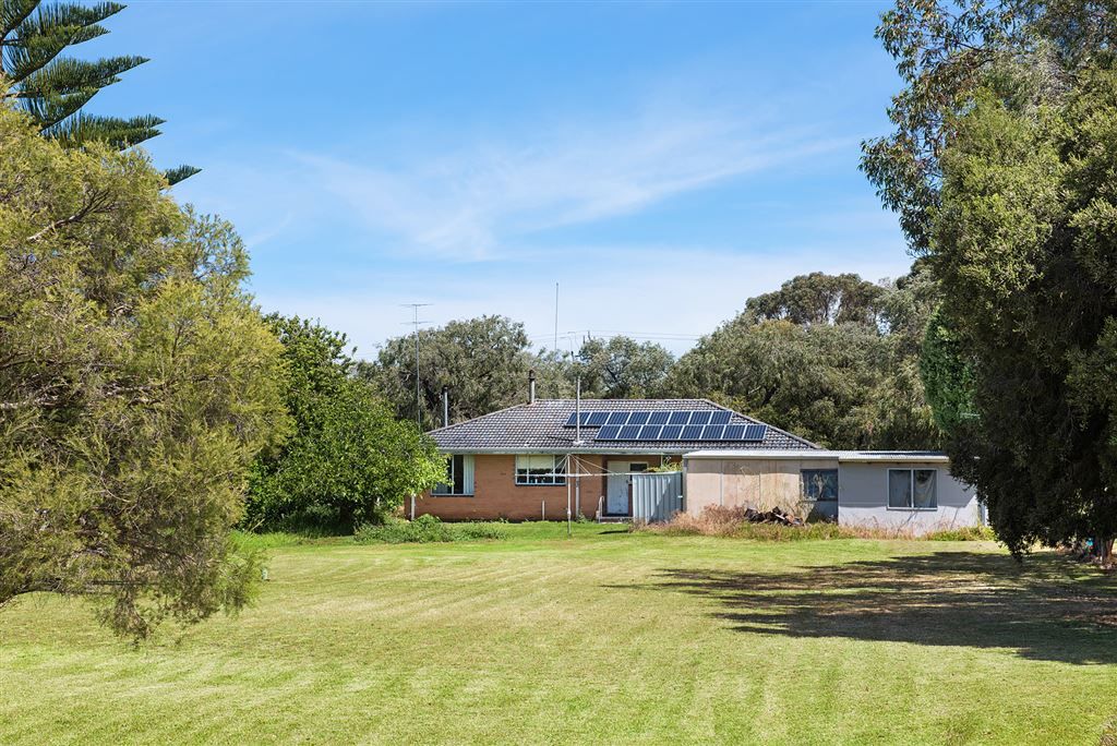 618 Caves Road, Marybrook WA 6280, Image 2