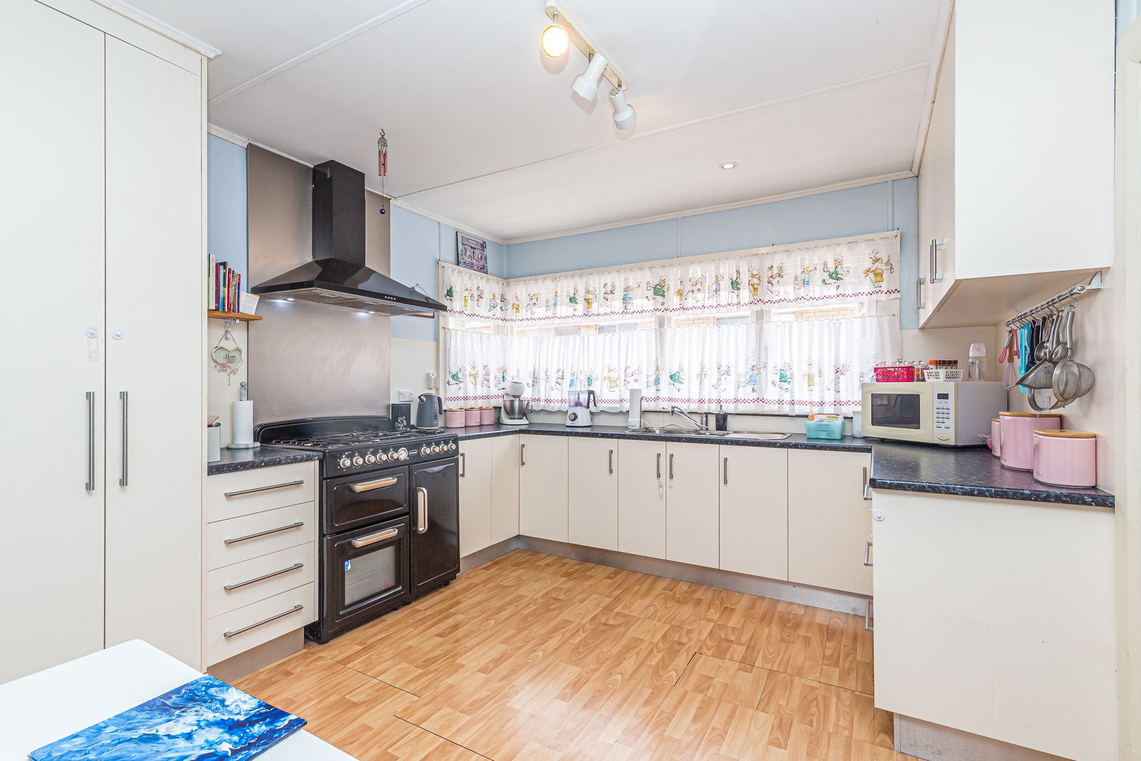 723 Main Road, Berriedale TAS 7011 House For Rent 500 Domain