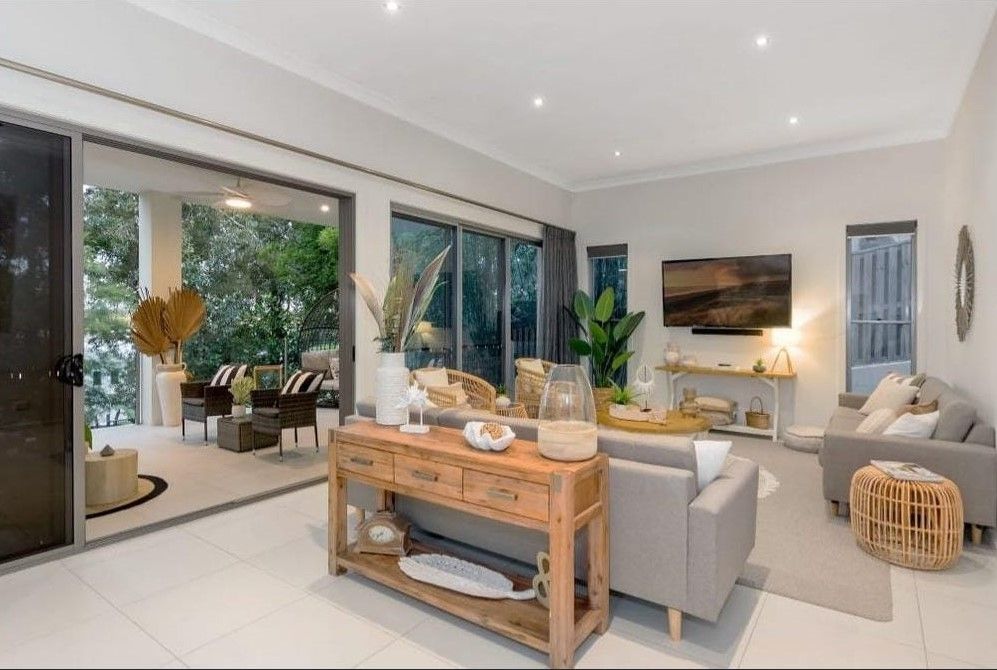 5 bedrooms House in 7 Village High Crescent COOMERA QLD, 4209