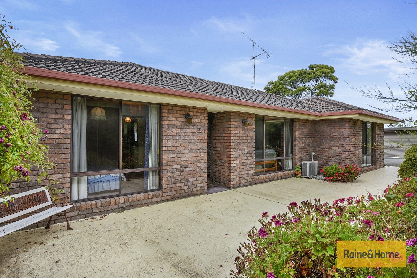 13 Lake Vue Parade, Midway Point TAS 7171 Domain