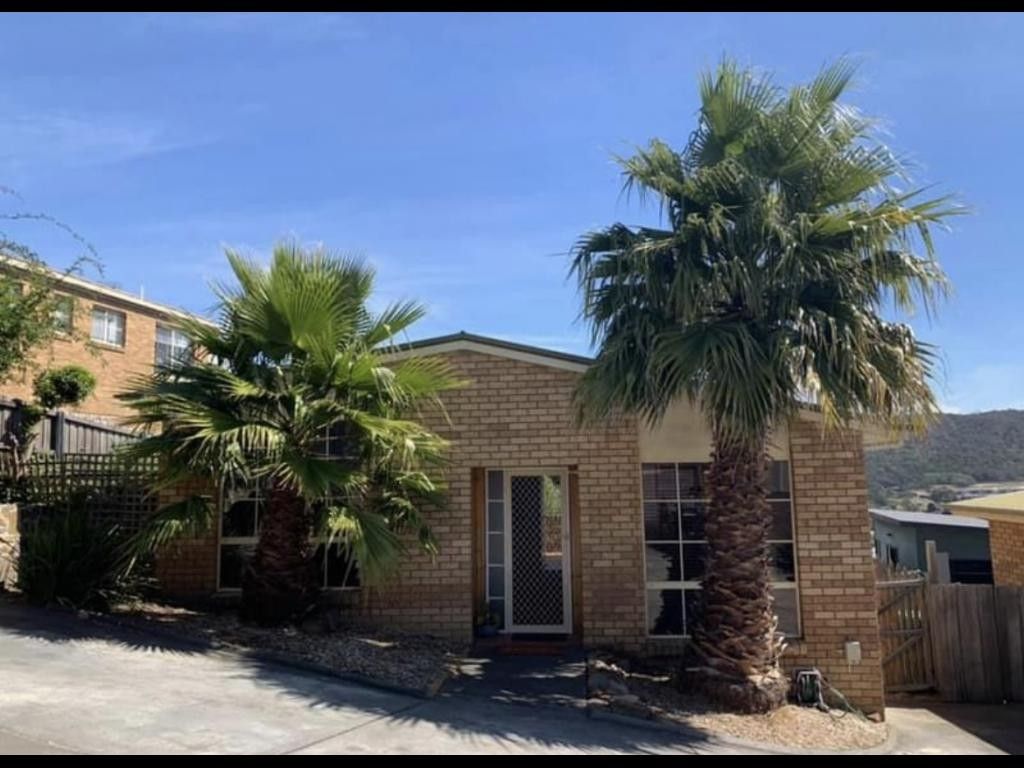 2 bedrooms Apartment / Unit / Flat in 4/21 Quarry Road MORNINGTON TAS, 7018