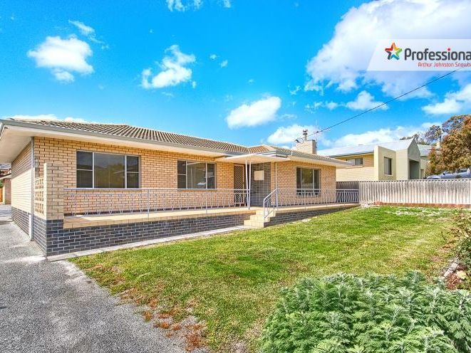 3 bedrooms House in 10 Geake Street SPENCER PARK WA, 6330