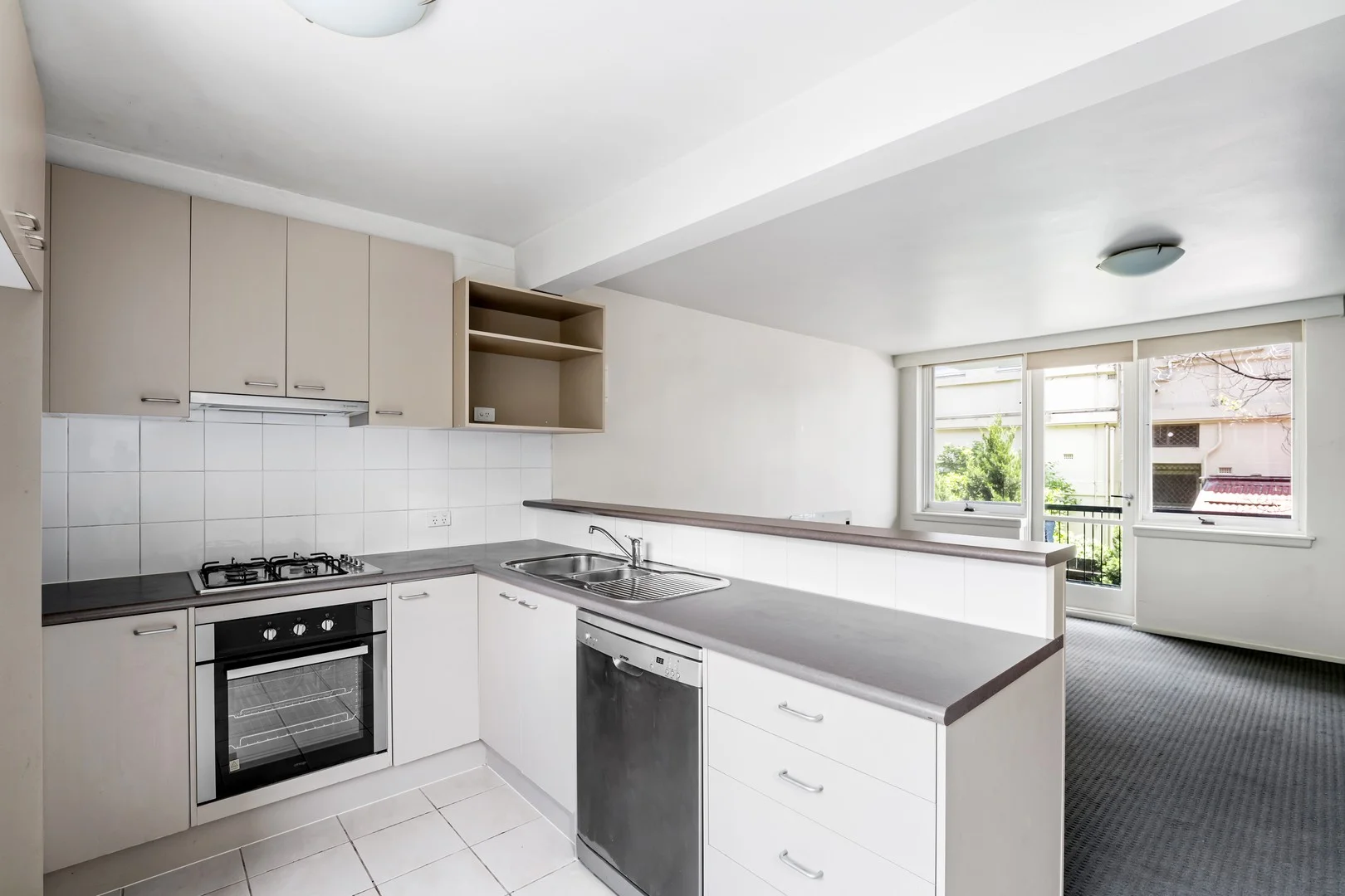 4/229 Dandenong Road, Windsor VIC 3181