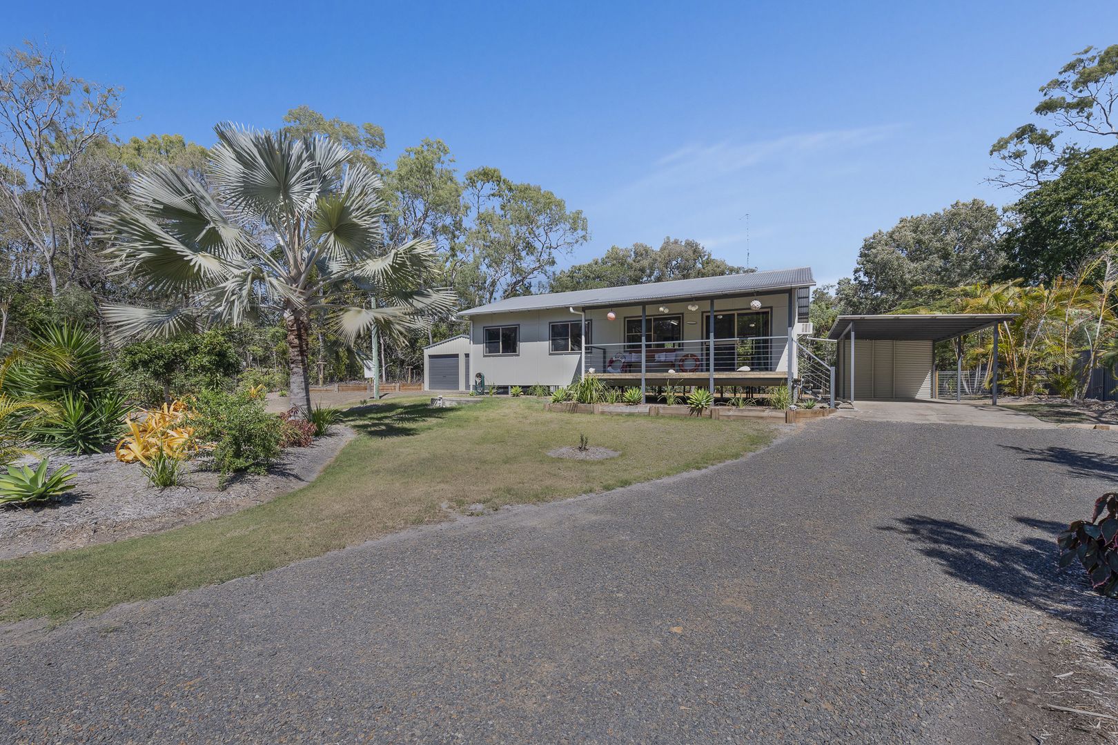 25 Plum Tree Cres, Moore Park Beach QLD 4670, Image 2