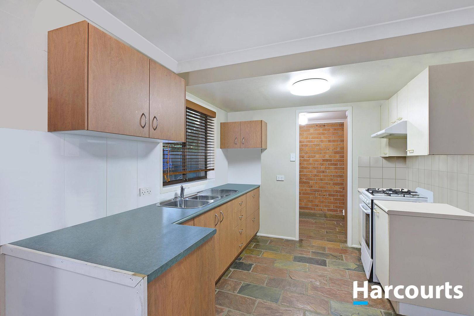 4 Rotherham Street, Bateau Bay NSW 2261, Image 2