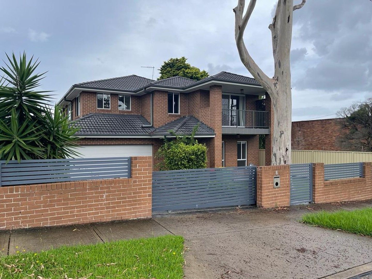 5 bedrooms House in 6 Hillcrest Avenue STRATHFIELD SOUTH NSW, 2136