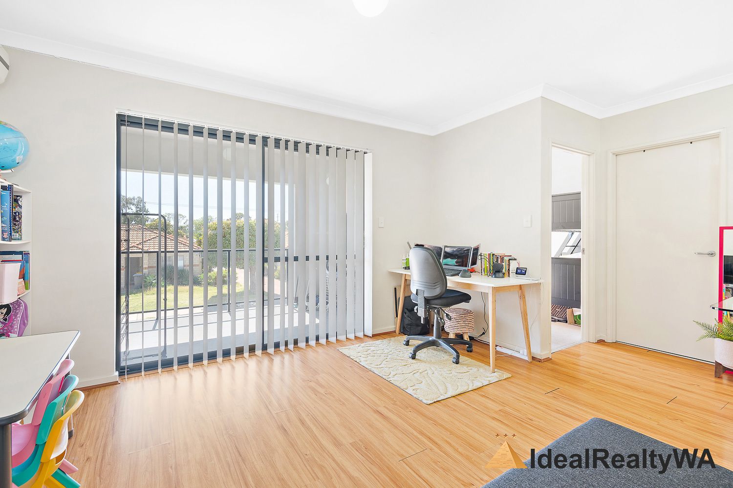 4/27 Camberwell Street, Beckenham WA 6107, Image 2