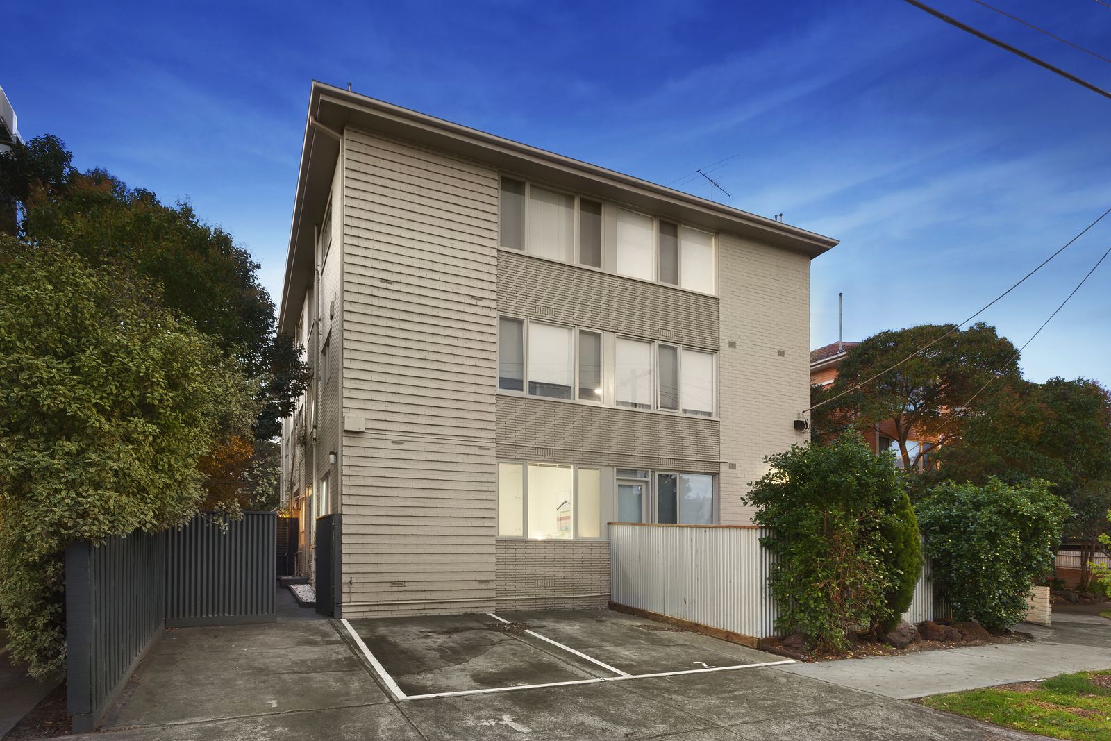 1/5 Celeste Court, St Kilda East VIC 3183, Image 0