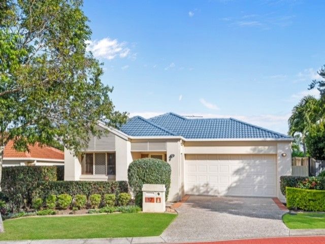 3 bedrooms House in 37 Flame Tree Crescent CARINDALE QLD, 4152