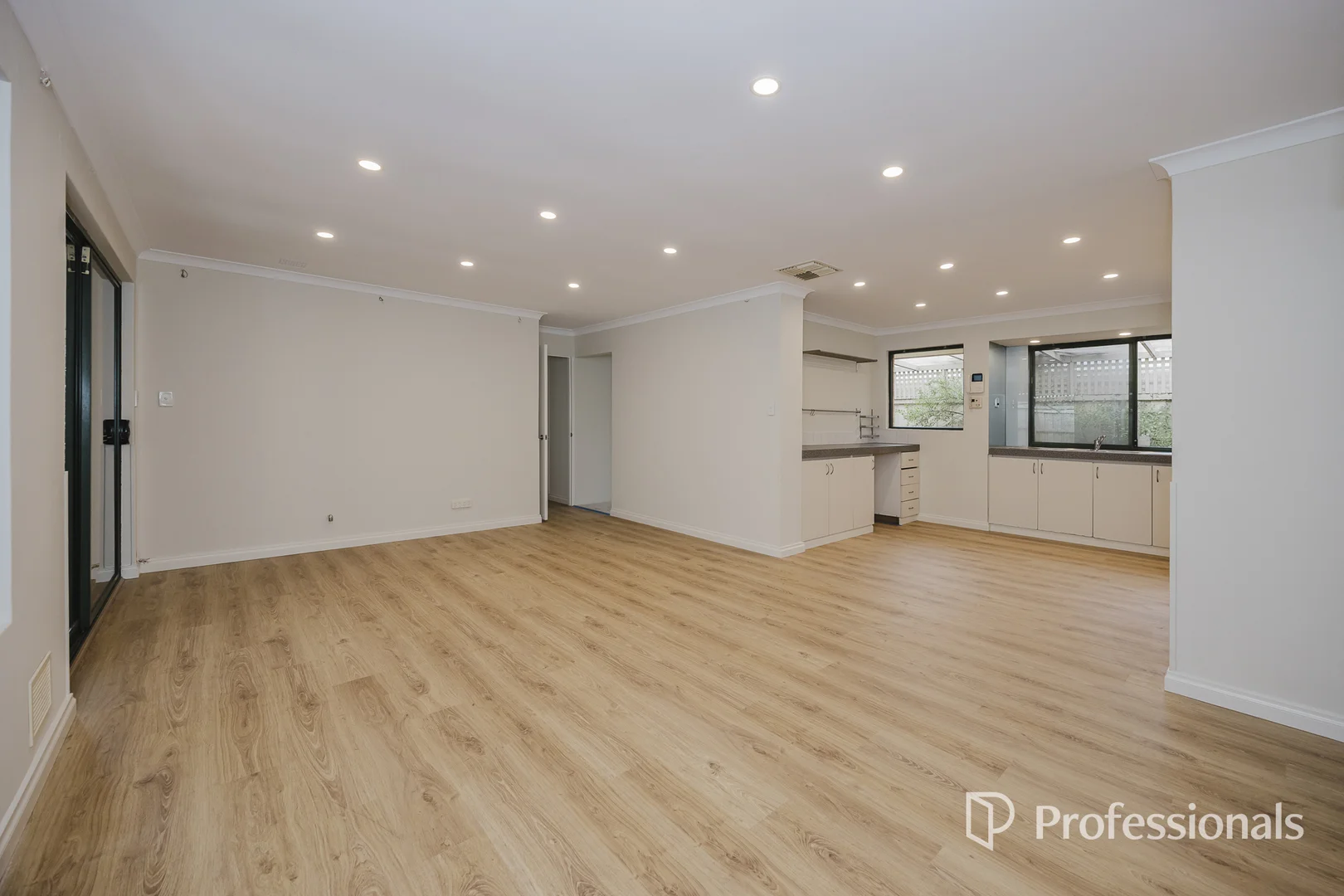 Additional image 13 of 32 Parrotbush Crescent, Ellenbrook WA 6069