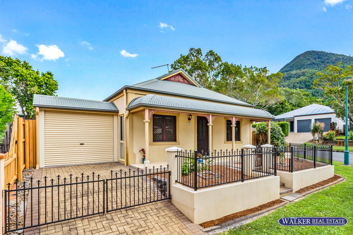 8 Archer Close, Mount Sheridan Property History & Address Research