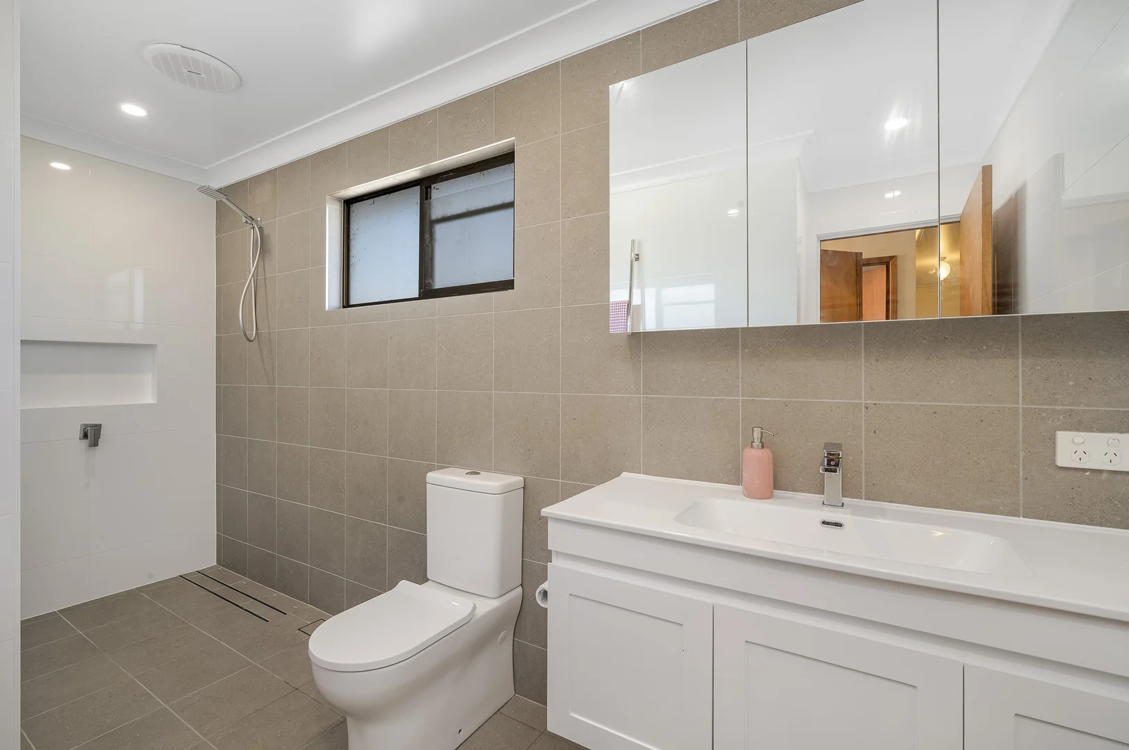 Additional image 7 of Rooms/11 Catherine Street, Waratah West NSW 2298