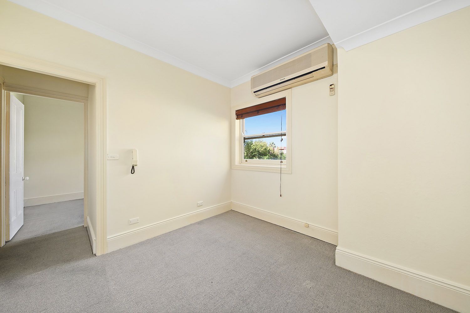 2 bedrooms Apartment / Unit / Flat in 2/28-30 Surrey St DARLINGHURST NSW, 2010