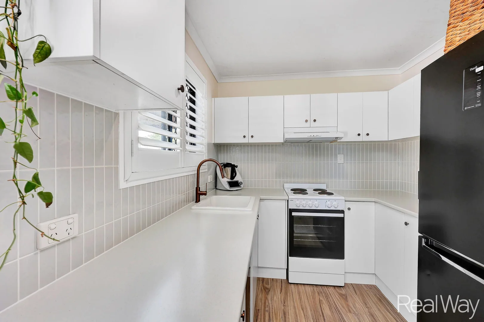 Additional image 8 of 73 Dawn Parade, Thabeban QLD 4670