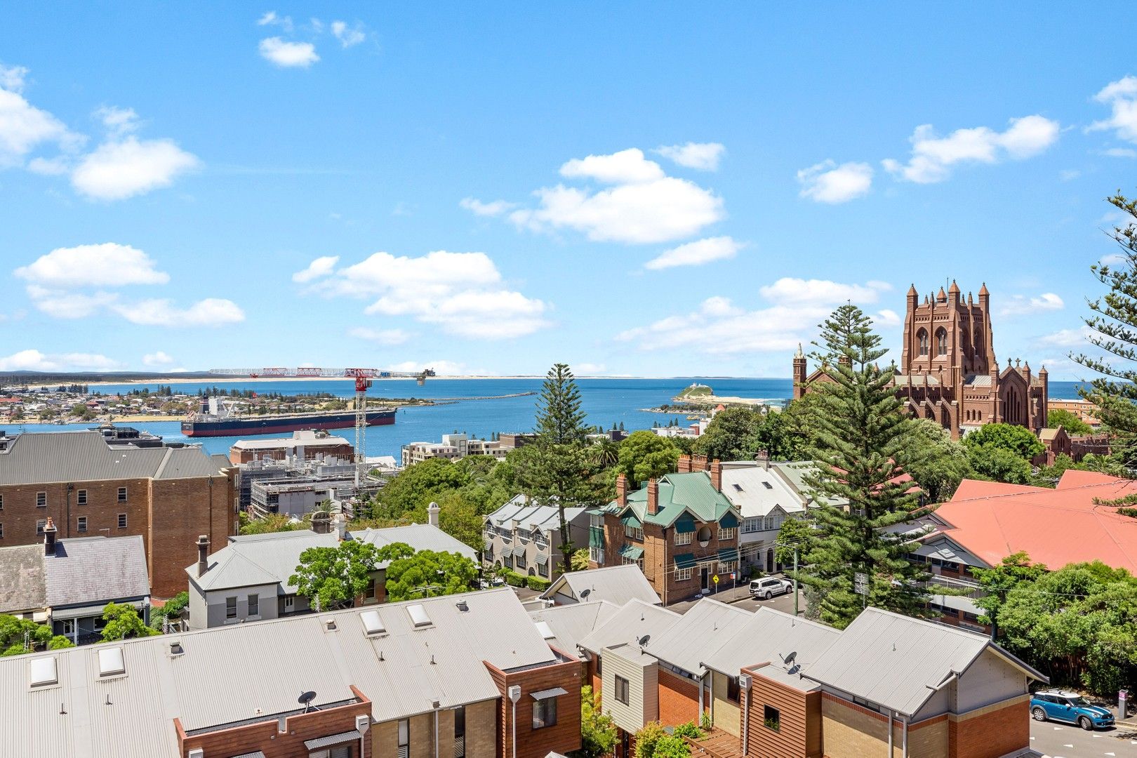 4 bedrooms Apartment / Unit / Flat in 13/70 Wolfe Street NEWCASTLE NSW, 2300