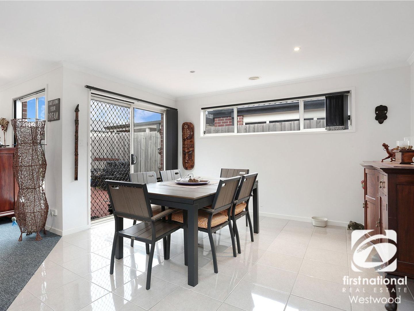 1/11 Montana Drive, Werribee VIC 3030, Image 2