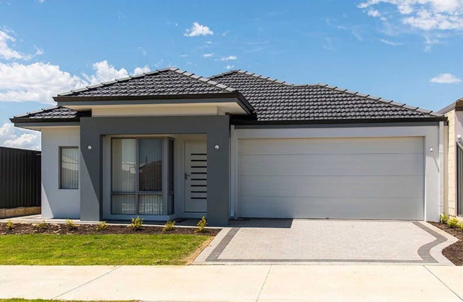 4 bedrooms House in 8 Greywacke Entrance PIARA WATERS WA, 6112