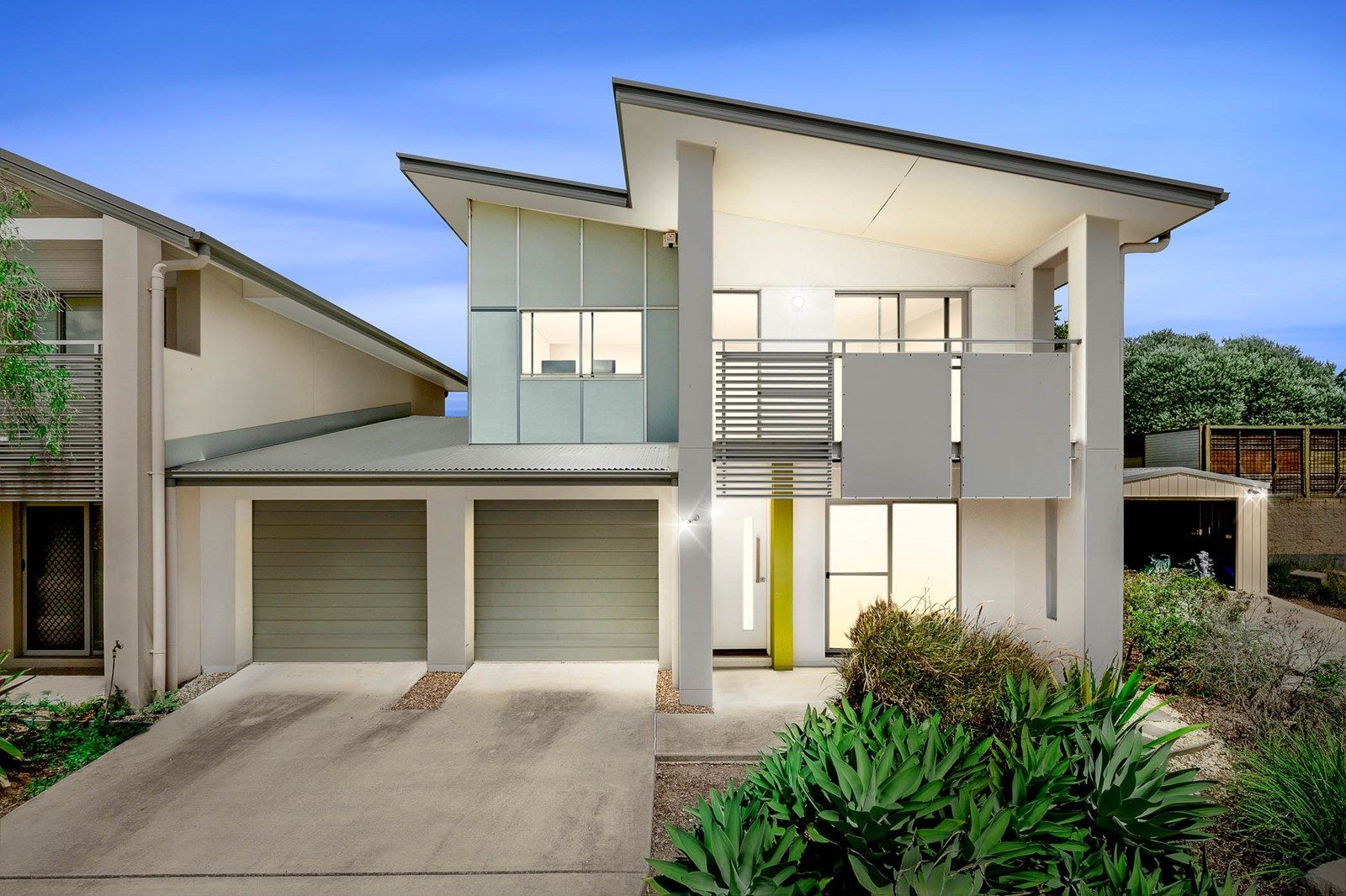 3 bedrooms House in 18 Ellerston Avenue BROOKWATER QLD, 4300