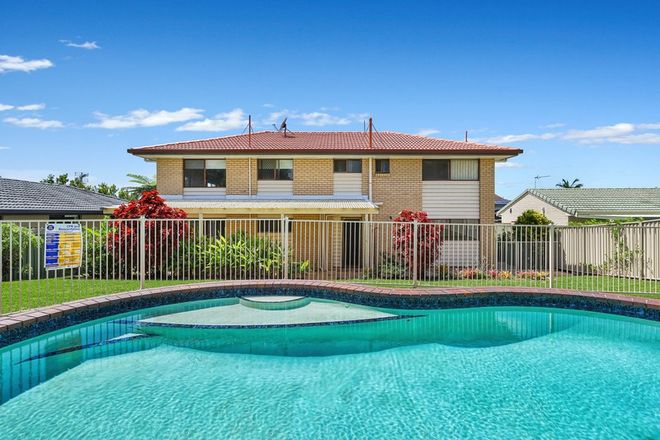 Picture of 32 Camelot Crescent, HOLLYWELL QLD 4216