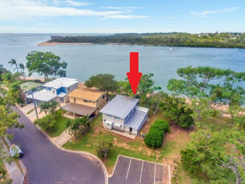 2 Island Esplanade, Boyne Island QLD 4680, Image 0