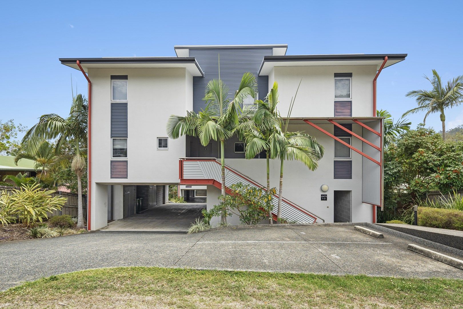 2/11 Eshelby Drive, Cannonvale QLD 4802, Image 0
