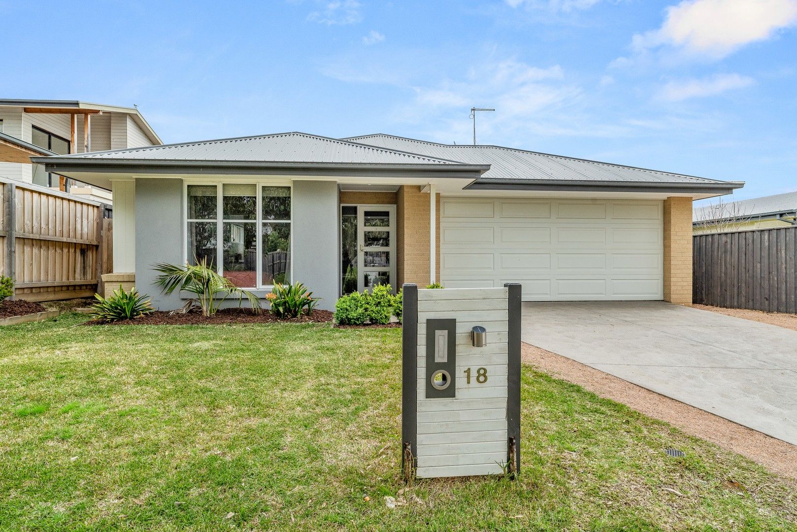 18 Thruxton Street, Cowes VIC 3922, Image 0