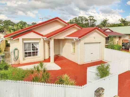 3 bedrooms House in 130 Morden road SUNNYBANK HILLS QLD, 4109