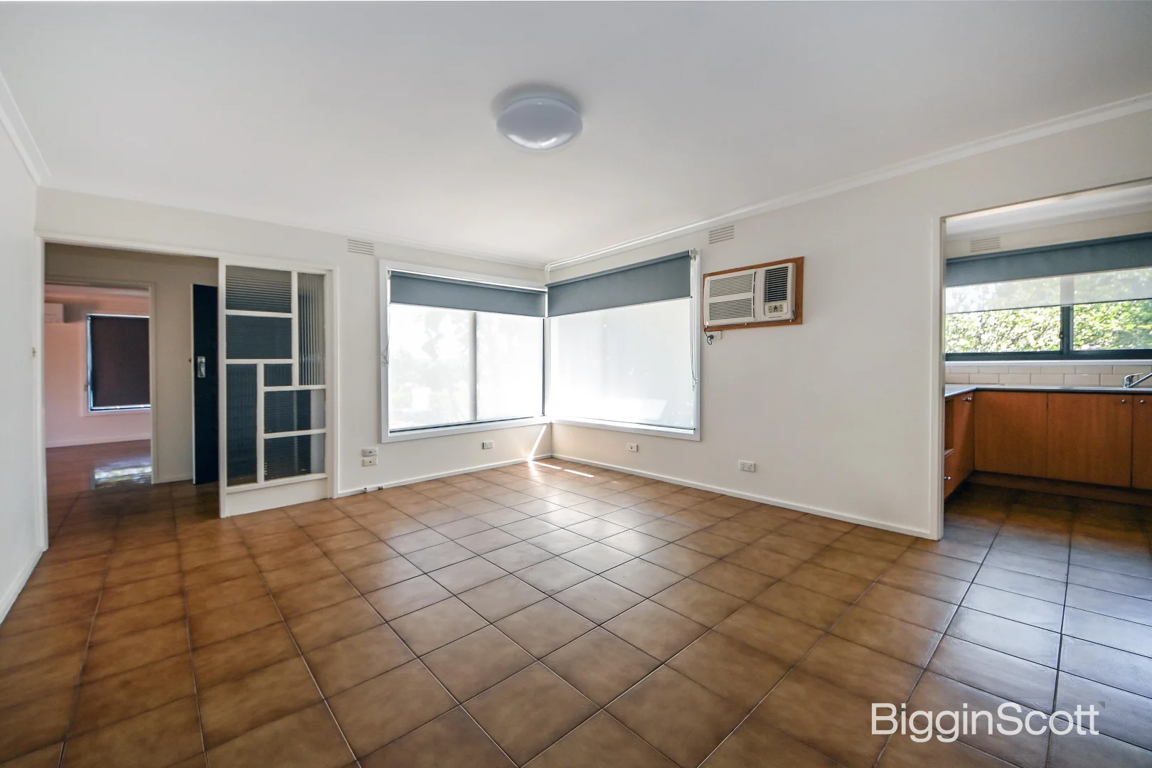 Additional image 2 of 38 Middleborough Road, Burwood East VIC 3151