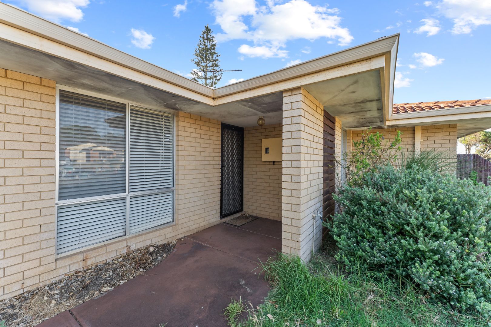 85 Haselmere Circus, Rockingham WA 6168, Image 2