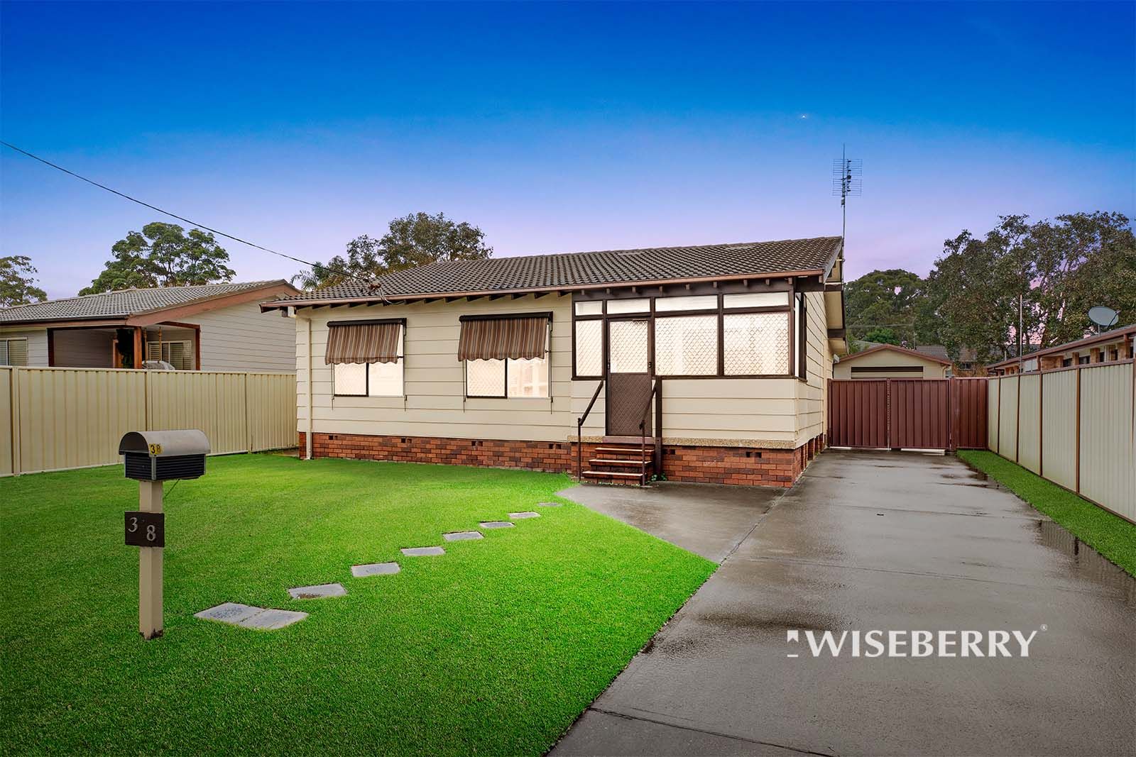 38 Ocean View Road, Gorokan NSW 2263, Image 0