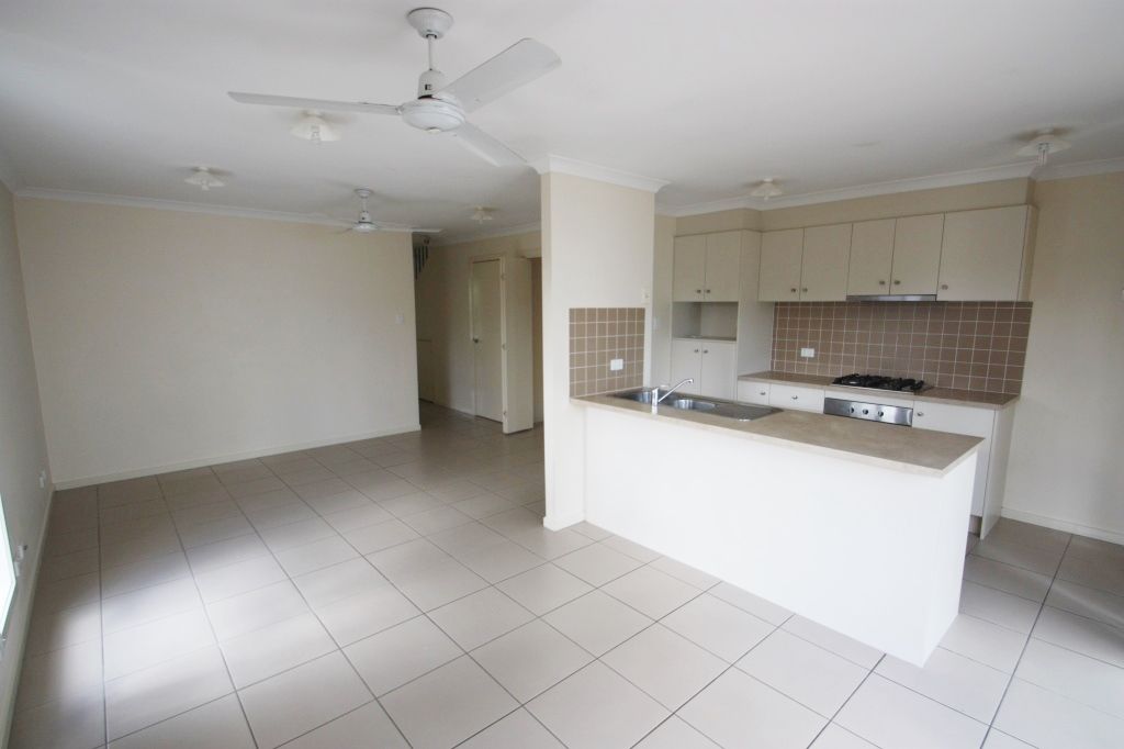 4/36 Seashell Avenue, Coomera QLD 4209, Image 2