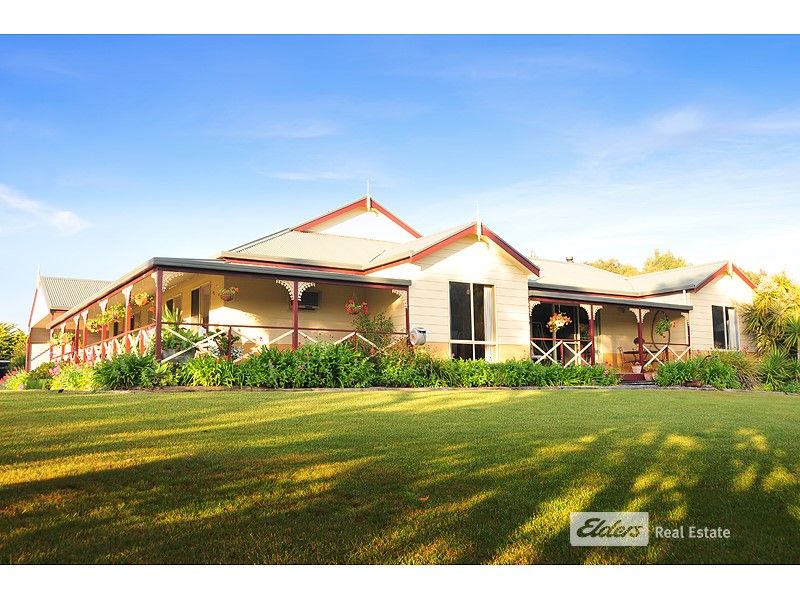 4 bedrooms Rural in 207 Nora Cerina Road ROBE SA, 5276