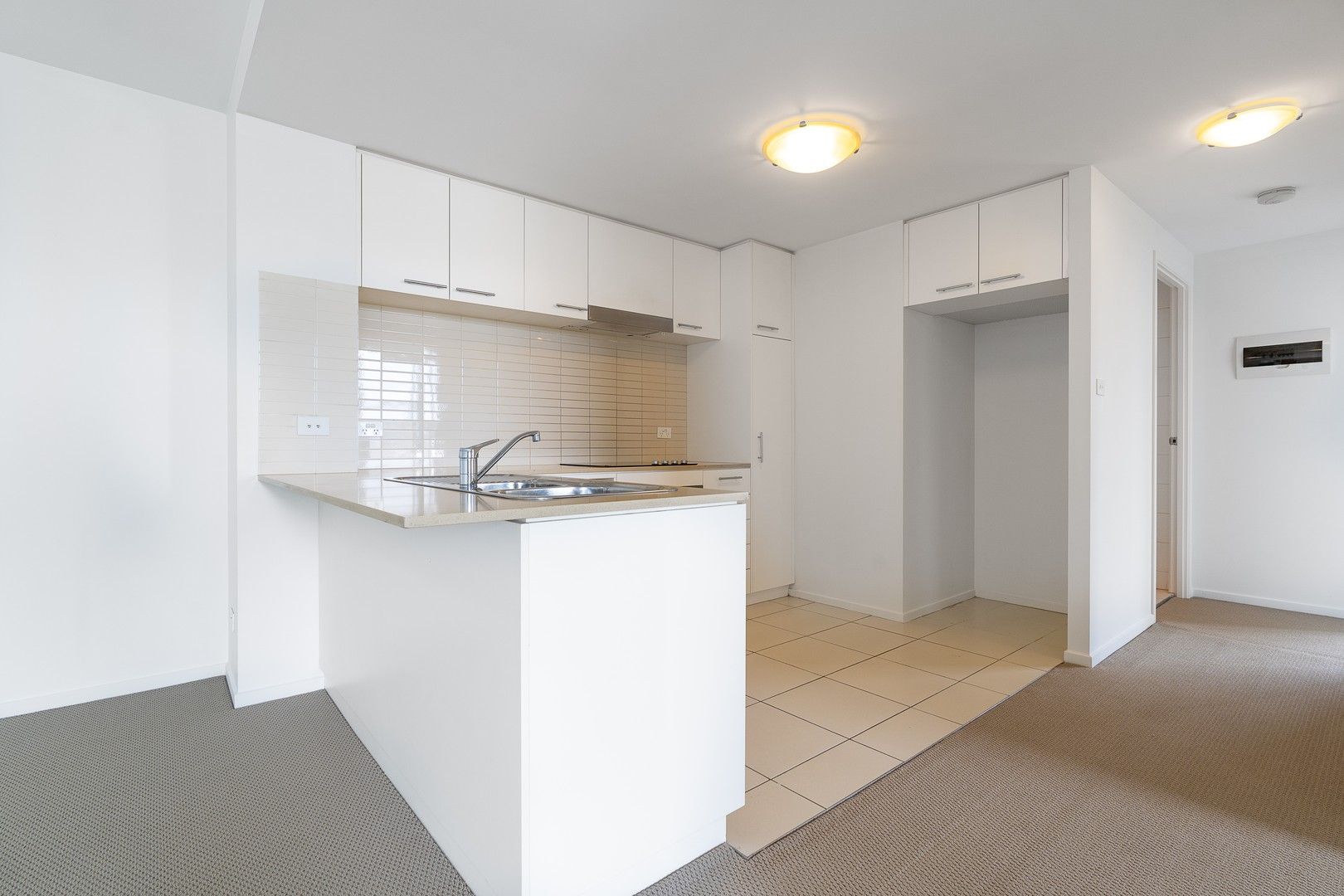 2 bedrooms Apartment / Unit / Flat in 49/68 College Street BELCONNEN ACT, 2617