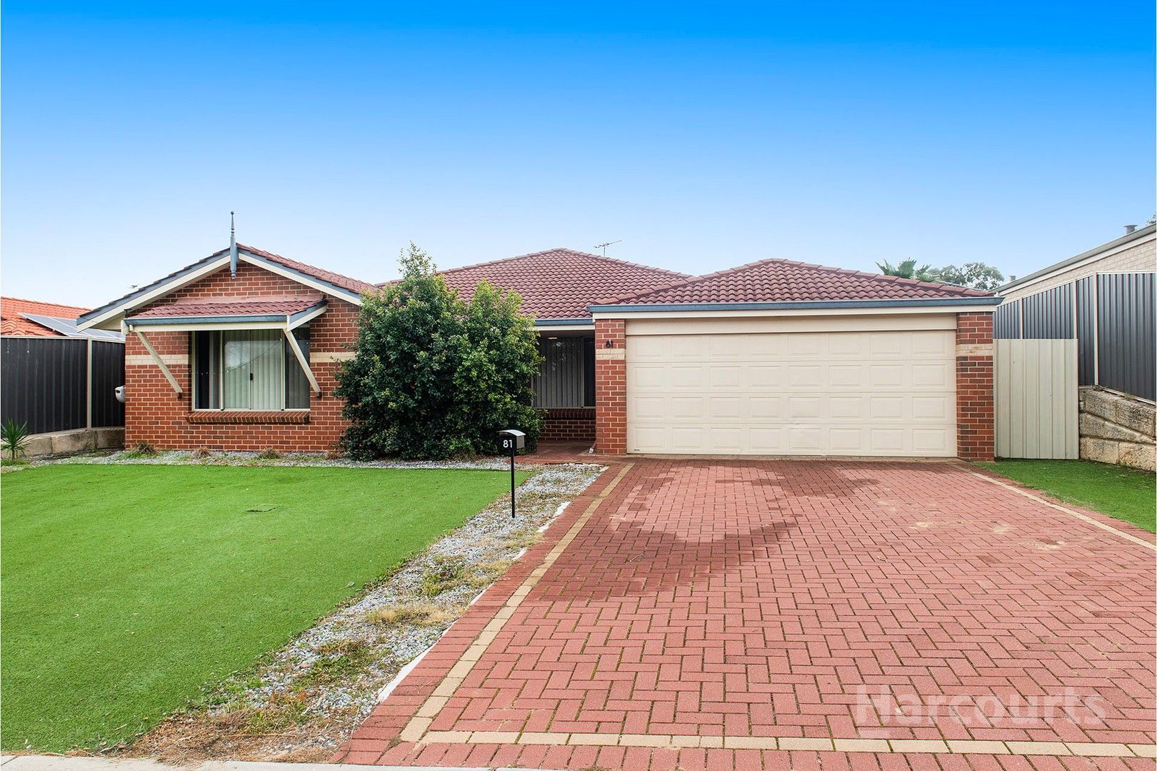 81 Shiraz Boulevard, Pearsall WA 6065, Image 0