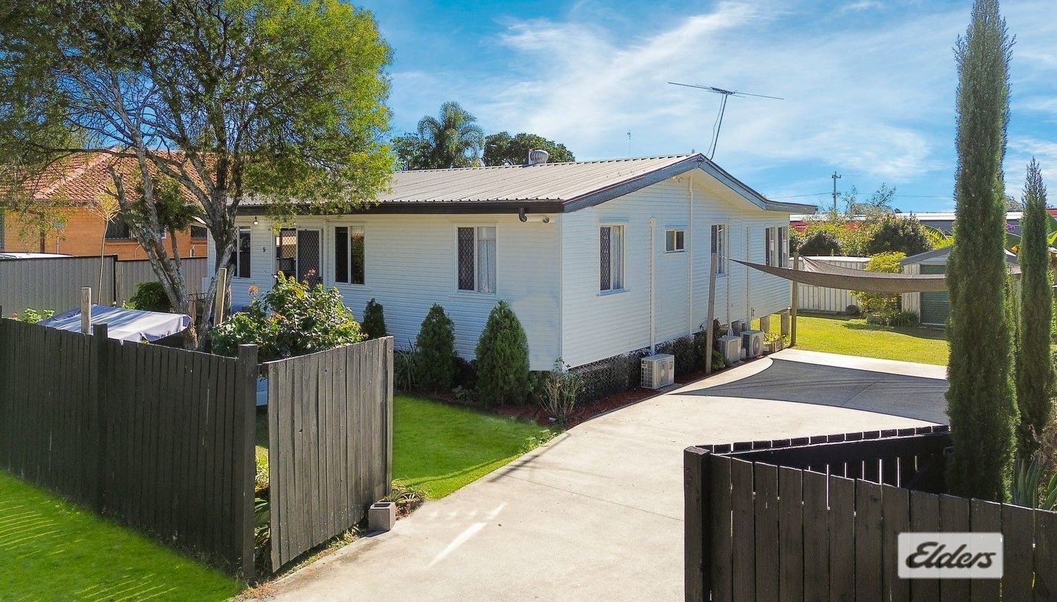 3 bedrooms House in 9 Rudge Street WOODRIDGE QLD, 4114