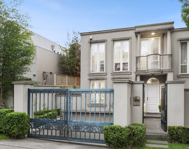 11 Winifred Crescent, Toorak VIC 3142