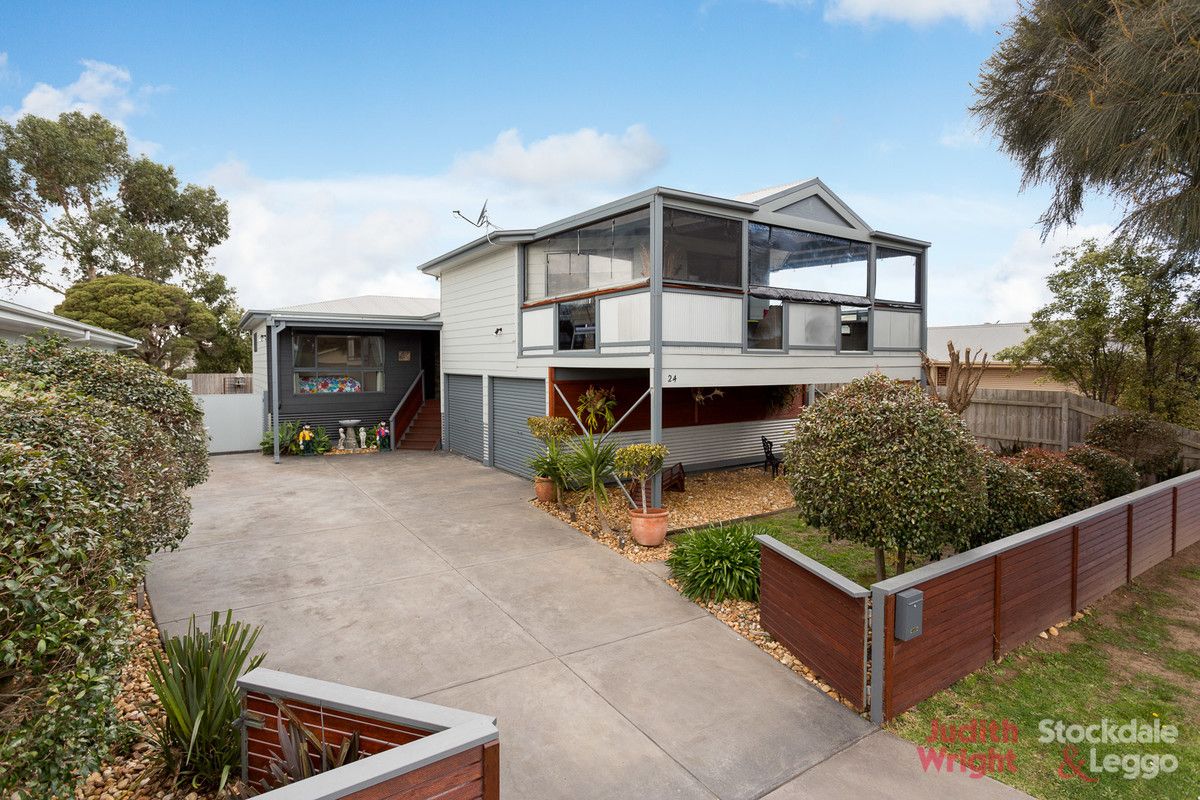 24 Roderick Close, Cowes VIC 3922, Image 0
