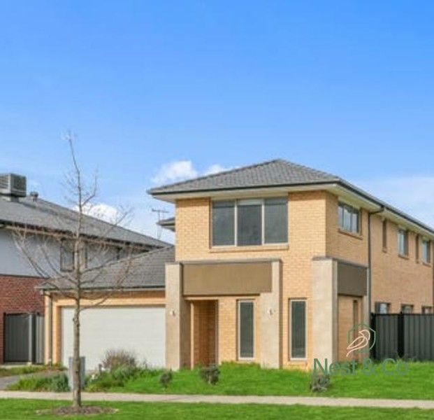 4 bedrooms House in 102 Dwyer Street KALKALLO VIC, 3064