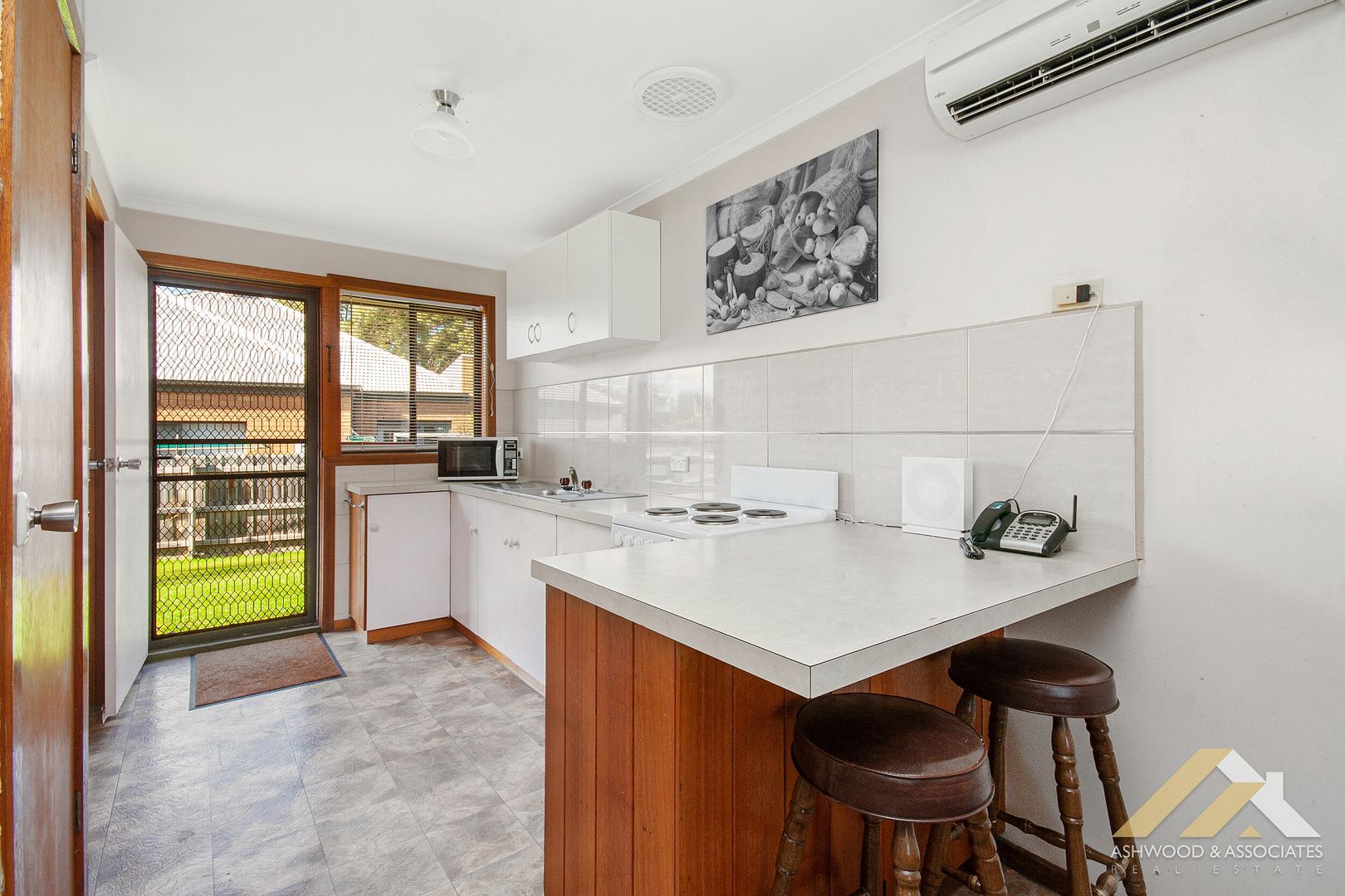 Unit 5/111 Day St, Bairnsdale VIC 3875, Image 2