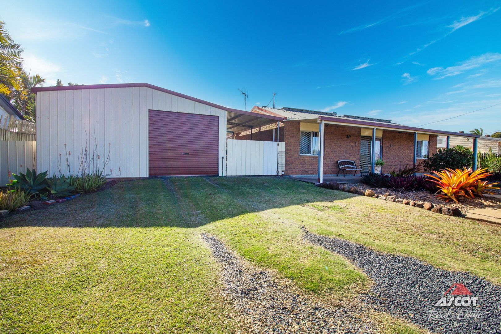 3 bedrooms House in 96 Sea Park Rd BURNETT HEADS QLD, 4670