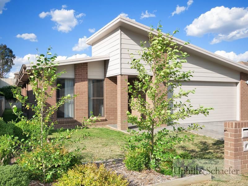 11 Earl Page Drive Armidale Nsw 2350 House For Rent 440 Domain